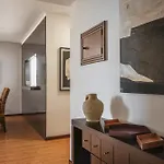 Portola Penthouse By Ymr Appartement
