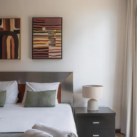 Portola Penthouse By Ymr Apartman *