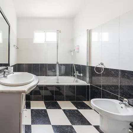 Portola Penthouse By Ymr