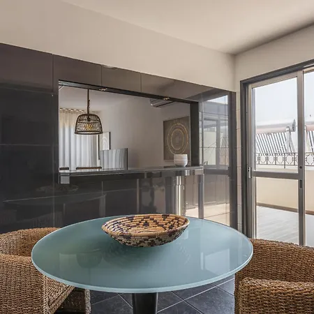 Portola Penthouse By Ymr Фуншал