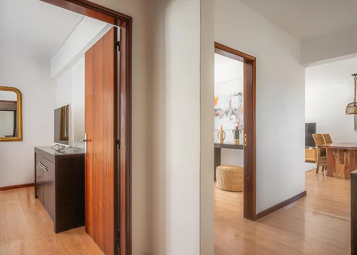 Portola Penthouse By Ymr * Funchal (Madeira)