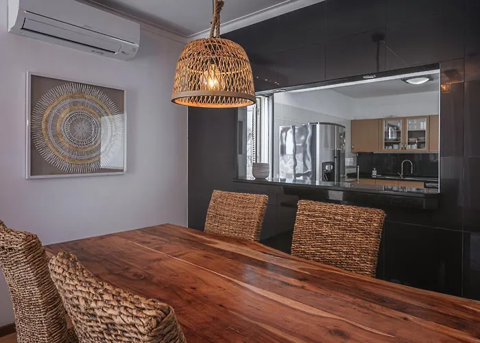 Portola Penthouse By Ymr * Funchal (Madeira)