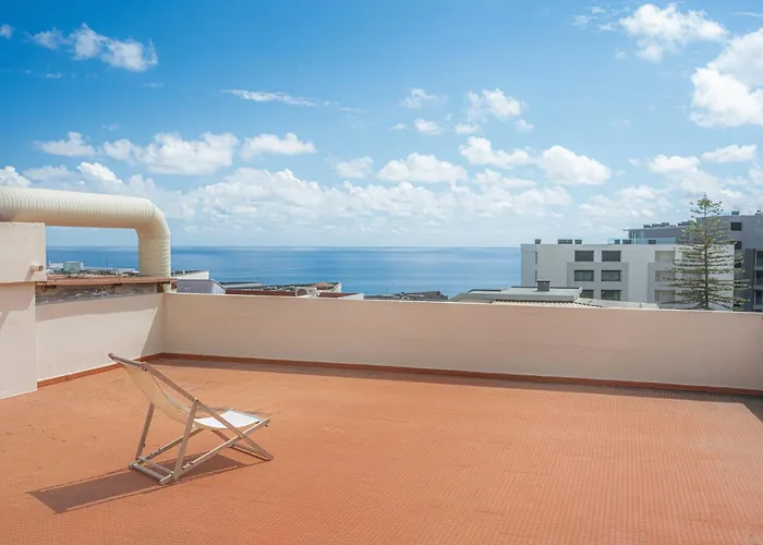 Portola Penthouse By Ymr *